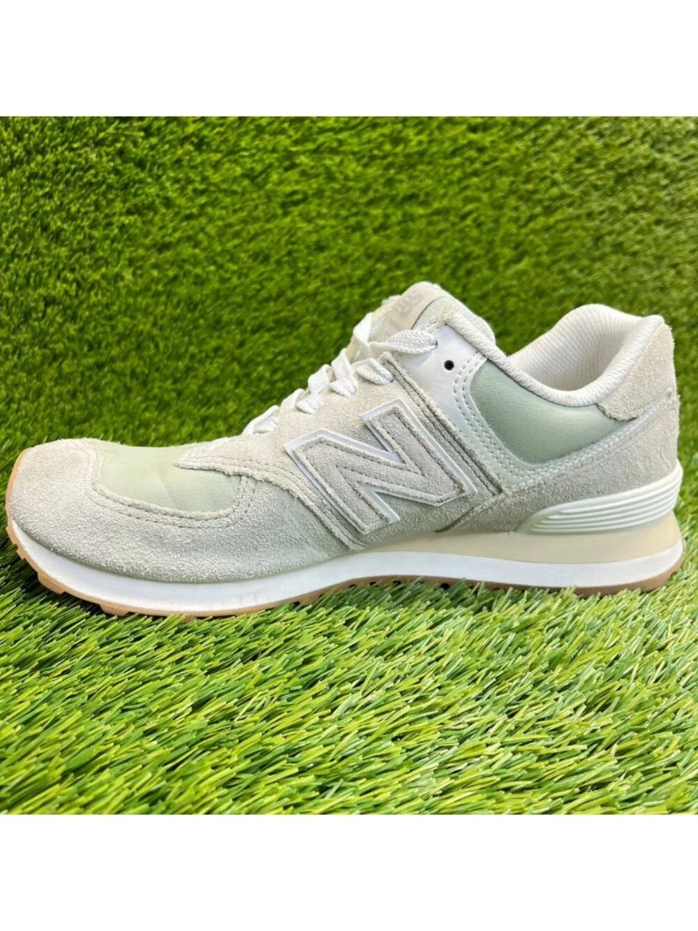 New Balance 574 Sage Green Gray Womens Size 10 Athletic Running Shoes Sneakers